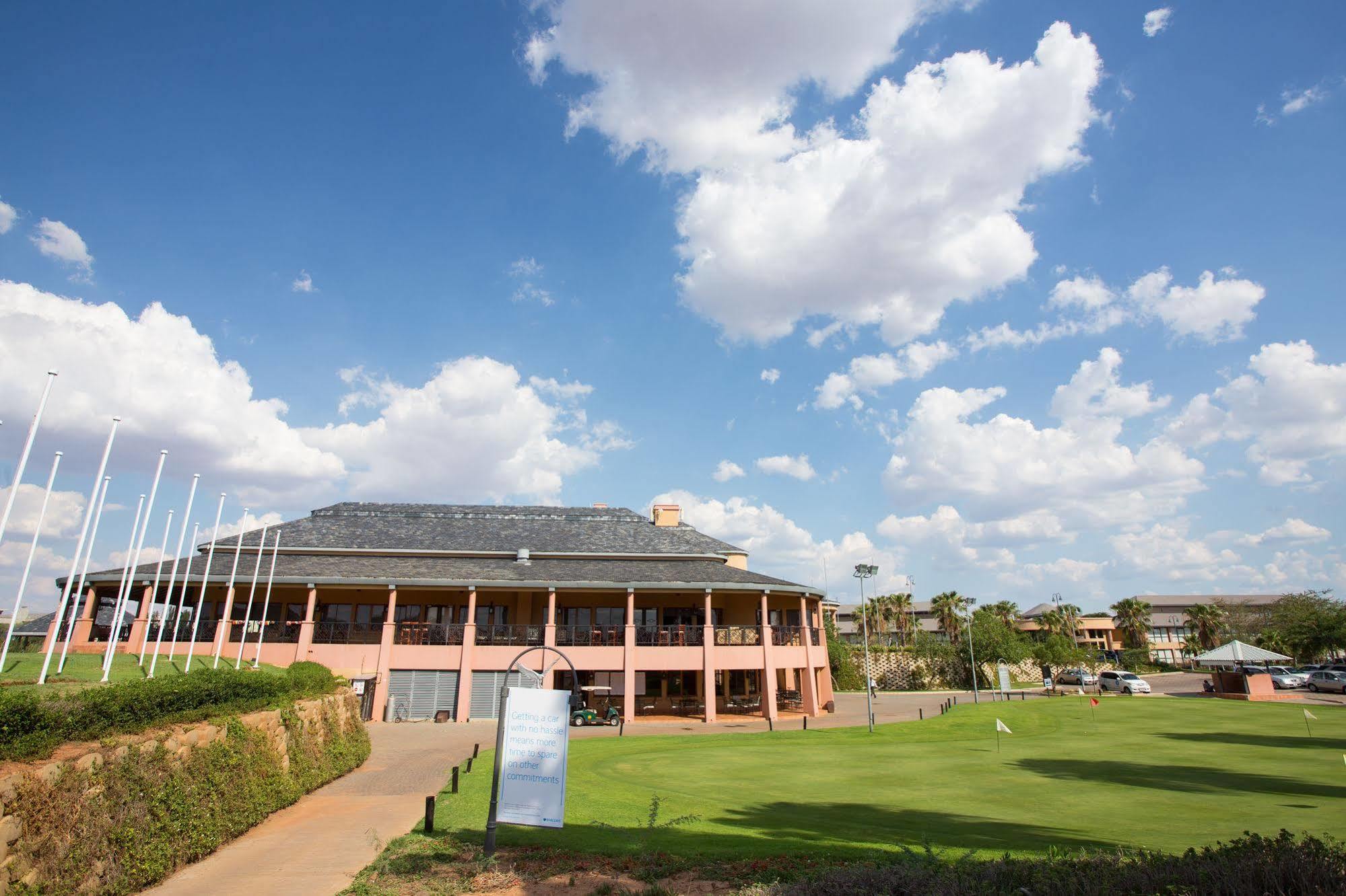 Phakalane Golf Estate Hotel Resort Gaborone Eksteriør billede
